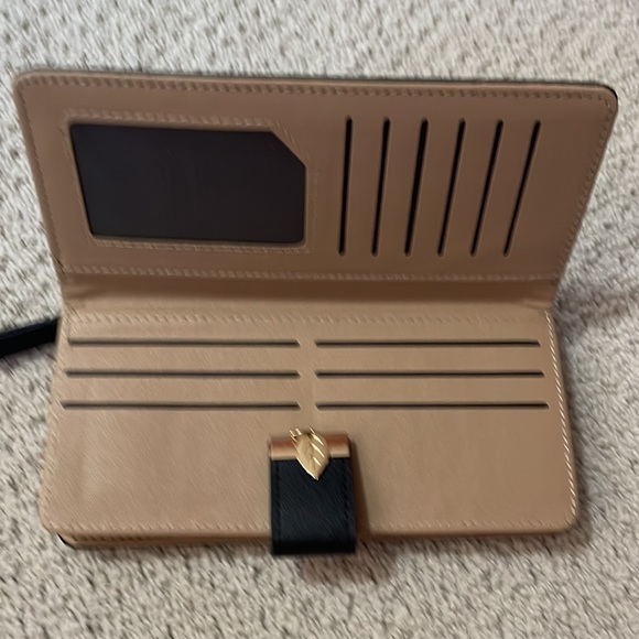 Wallet - Picture 4 of 4